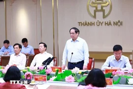 Premier de Vietnam traza tareas claves para Hanoi