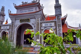 Visitan lugares sagrados en Truong Sa (Spratly) 