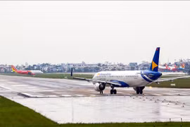 Suspenden temporalmente las operaciones en el Aeropuerto Internacional de Da Nang debido a la tormenta TRAMI. (Fuente: VNA)