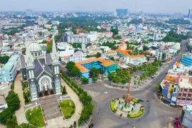 El mercado inmobiliario satélite de Ciudad de Ho Chi Minh está atrayendo fuertemente flujos de capital extranjero. (Fuente: thoibaonganhang.vn)