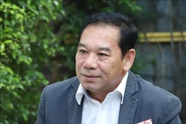 Vanxay Tavinyan, vicepresidente de la Comisión de Propaganda y Educación del Comité Central del Partido Popular Revolucionario de Laos y editor en jefe del periódico Pasaxon, durante una entrevista concedida a la Agencia Vietnamita de Noticias (Fuente: VNA)