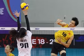 Nguyen Thi Bich Tuyen (camiseta amarilla) tuvo un desempeño excelente ante el equipo de Kazajstán (Fuente: AVC)