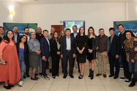 La delegación de la embajada vietnamita y las empresas del Centro de México (Fuente: VNA) 