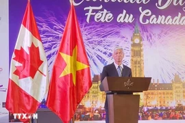 El vicepresidente del Comité Popular de Ciudad Ho Chi Minh, Vo Van Hoan, habla en la ceremonia (Foto: VNA)