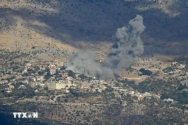 El humo después de un ataque aéreo israelí en Kfarchouba, Líbano, el 16 de septiembre de 2024. (Fuente: Xinhua/VNA)