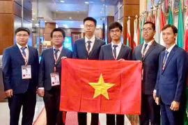 El equipo vietnamita que participan en la 36 Olimpiada Internacional de Informática (IOI 2024) (Fuente: VNA)