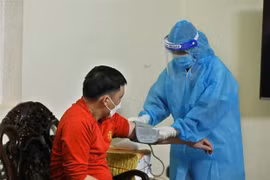 Vietnam registra más 15 mil nuevos casos de COVID-19