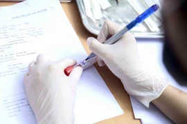 Fallece otro paciente por COVID-19 en Vietnam 