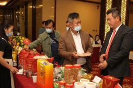 Vigorizan cooperación comercial entre Vietnam y China