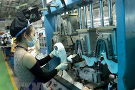Experto ruso: Economía de orientación socialista ayuda a Vietnam a avanzar con confianza
