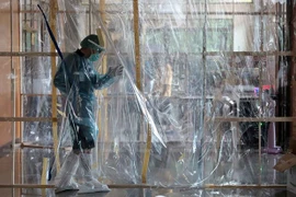 Tailandia registra récord diario de más de 20 mil casos del COVID-19