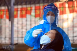 Confirmados más de 15 mil casos nuevos del COVID-19 en Vietnam