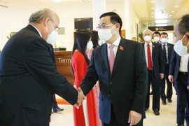 Dirigente legislativo vietnamita arriba a Austria para participar en Conferencia de Presidentes de Parlamento