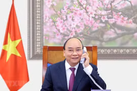 Premier de Vietnam mantiene conversaciones telefónicas con dirigentes de Laos y Camboya