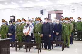 Aplazan juicio de primera instancia del caso de violación en planta de etanol en Vietnam