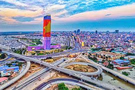 Parlamento de Vietnam debate políticas exclusivas para desarrollo de localidades