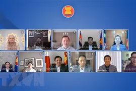 Vietnam asiste a foro de conexión de ASEAN