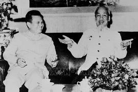 Destaca diario laosiano relaciones especiales entre Vietnam y su país