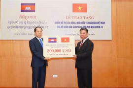 Líder camboyano aprecia solidaridad de Vietnam en medio del COVID-19