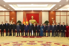 Refuerzan relaciones entre Partidos Comunistas de Vietnam y Rusia