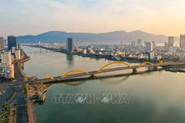 Da Nang da la bienvenida a turistas foráneos en tres fases