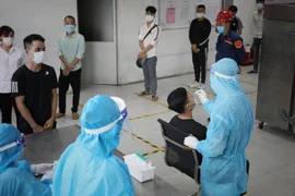 Primer Ministro de Vietnam insta a intensificar medidas preventivas del COVID-19
