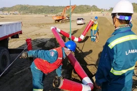Corporación LILAMA trabaja por garantizar ejecución del proyecto de refinería petroquímica en provincia vietnamita