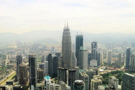 Malasia busca atraer 12 mil millones de dólares a economía digital