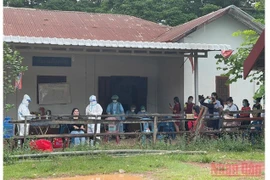 Vietnam sigue apoyando a Laos en lucha contra el COVID-19