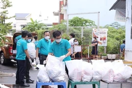 Lanzan en Ciudad Ho Chi Minh programa para apoyar a personas afectadas por COVID-19