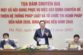 Titular del Parlamento vietnamita preside seminario sobre sistema legal