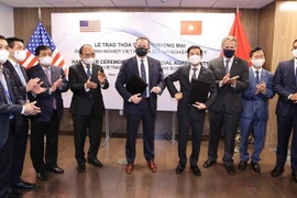 Presidente vietnamita presencia entrega de acuerdo de cooperación empresarial en Estados Unidos