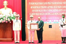 Presidente de Vietnam destaca desempeño de órganos de prensa del Ministerio de Seguridad Pública