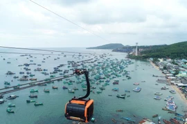 Isla vietnamita de Phu Quoc espera recibir pronto a turistas vacunados
