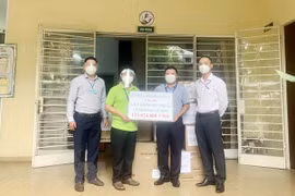 Llegan más donaciones para lucha contra el COVID-19 en Ciudad Ho Chi Minh