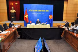 ASEAN y socios debaten cooperación económica y crecimiento sostenible