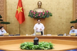 Resalta premier vietnamita importancia de prevención del COVID-19 en recuperación económica 