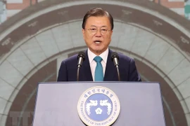 Dirigentes de Vietnam felicitan a Corea del Sur por el Día de Liberación Nacional
