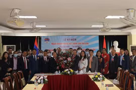 Celebran en Laos el Día de Empresarios de Vietnam