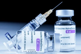 Vietnam compra 30 millones de dosis de vacuna de AstraZeneca