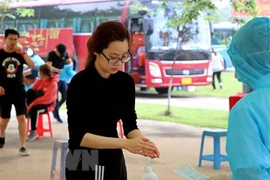 Reporta Vietnam 21 casos importados nuevos de COVID-19