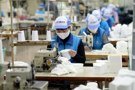 Gobierno vietnamita trabaja por apoyar a empresas y personas afectadas por el COVID-19