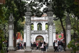 Hanoi por elevar calidad de servicios turísticos en contexto de COVID-19