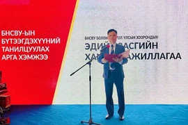 Presentan productos de Vietnam a empresas mongolas