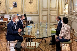 Vietnam desea fortalecer nexos de cooperación con localidades francesas