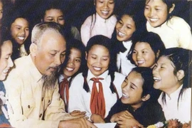 Publican nuevo libro sobre Presidente Ho Chi Minh