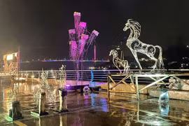 Abierta en Quang Ninh exposición de escultura sobre eliminación de desperdicios