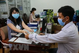Hanoi ofrece asistencia financiera a personas afectadas por la pandemia