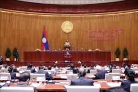 Felicita Vietnam a recién elegidos dirigentes de Laos