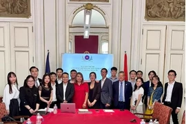 Establecen la Asociación de Estudiantes Vietnamitas en Europa